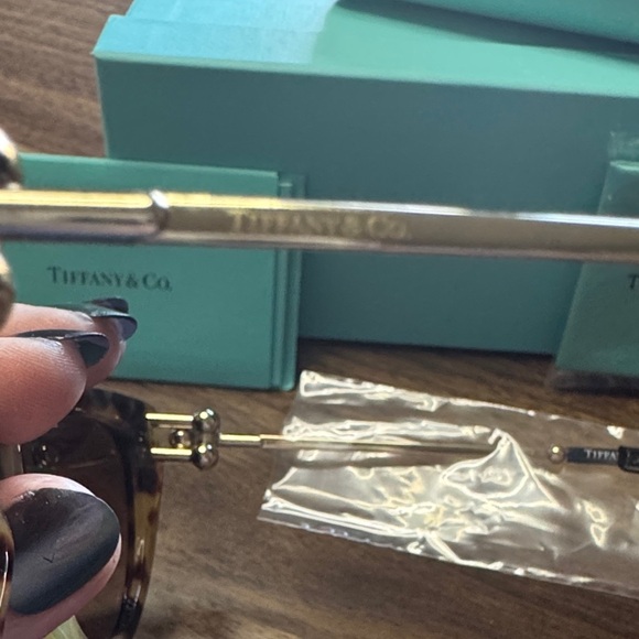 Tiffany & Co. Brown Sunglasses with Tortoise Pattern main image 8